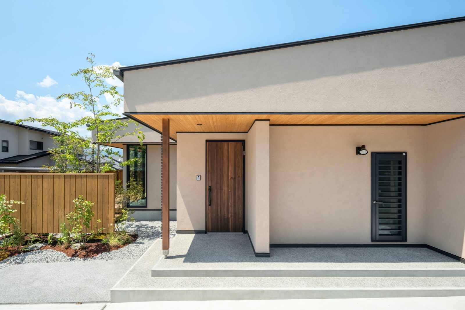 16坪の平屋　ひとりの時間と集う時間を大切にした家